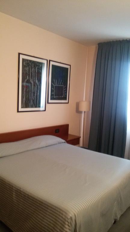 Albergo Centrale Trebaseleghe Oda fotoğraf