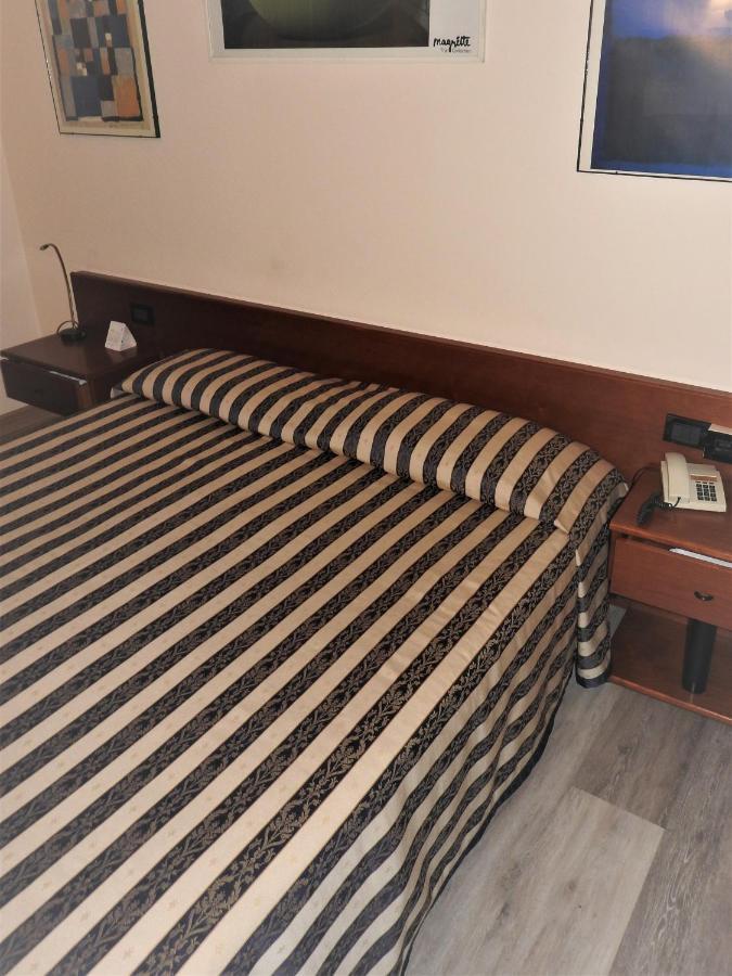 Albergo Centrale Trebaseleghe Dış mekan fotoğraf