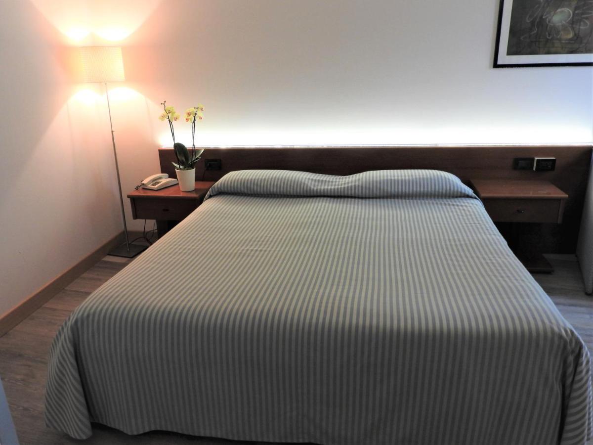 Albergo Centrale Trebaseleghe Dış mekan fotoğraf